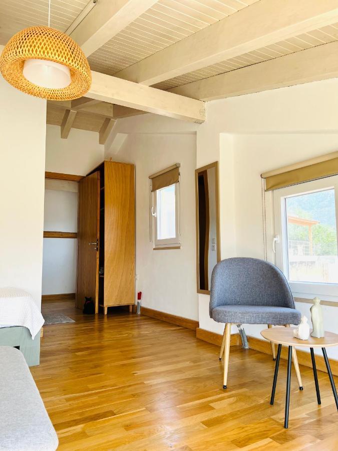 Tzavelitiko Home ヒマラ エクステリア 写真