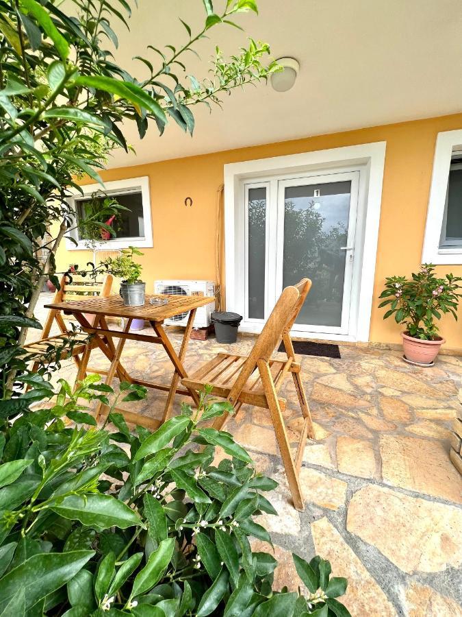 Tzavelitiko Home ヒマラ エクステリア 写真