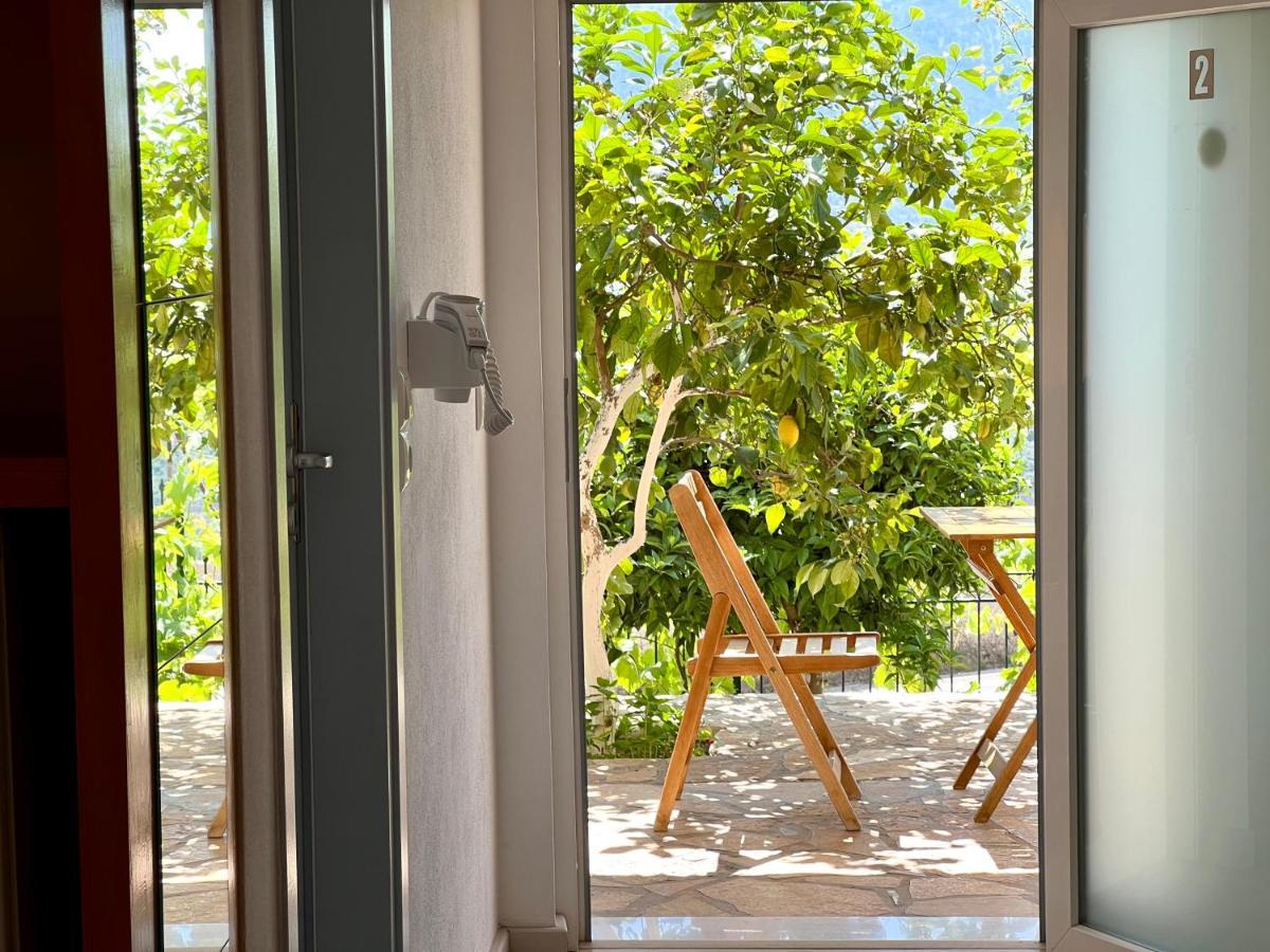 Tzavelitiko Home ヒマラ エクステリア 写真