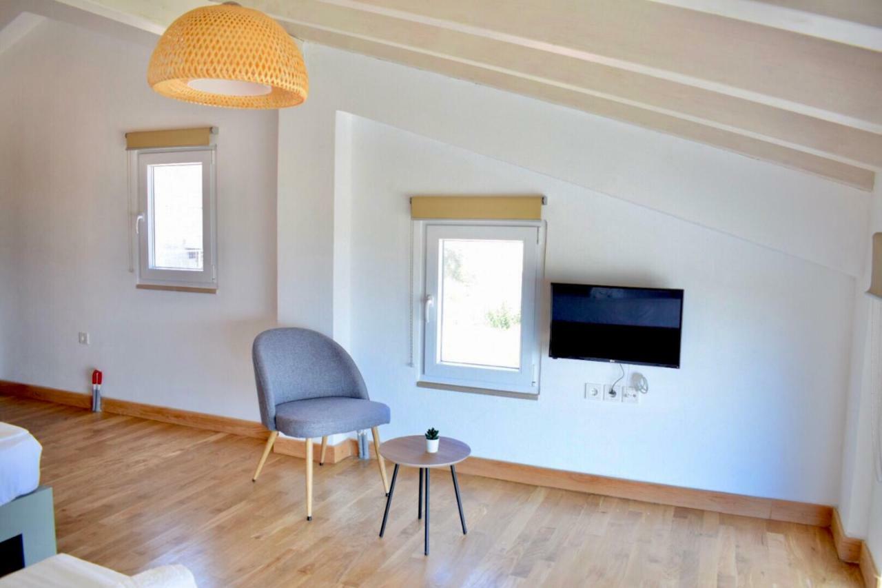 Tzavelitiko Home ヒマラ エクステリア 写真